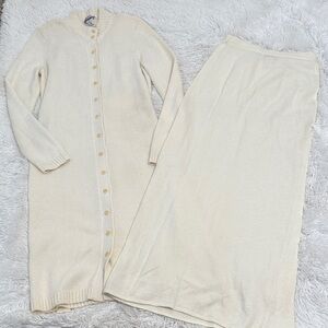 👒 The Look Randolph Duke Long Cardigan Sweater & Maxi Skirt